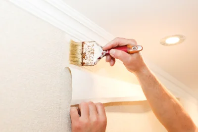 Pose de papier peint à Guichen — revêtements muraux et toiles de verre